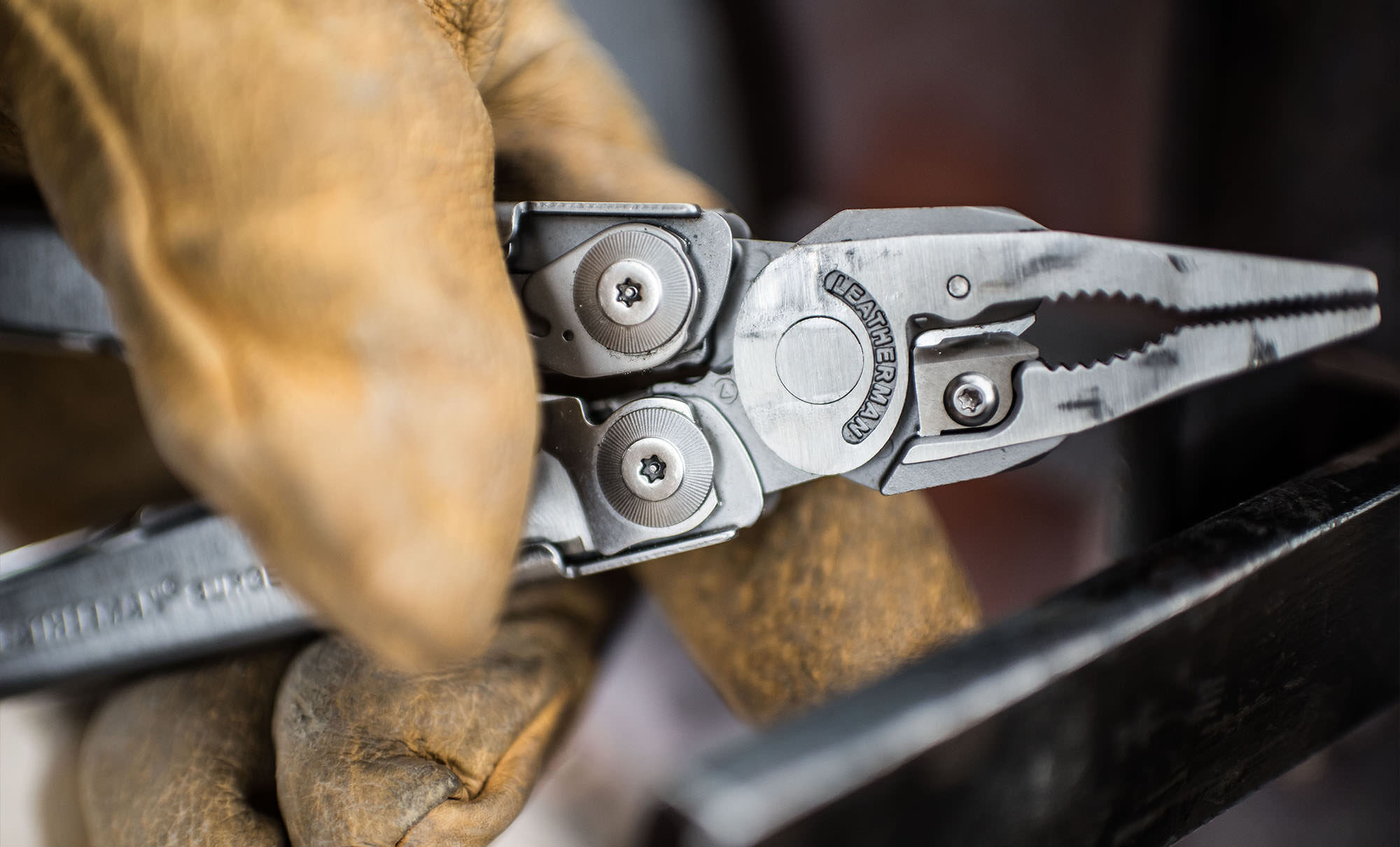 Surge 21-in-1 Multi-Tool | Leatherman​​