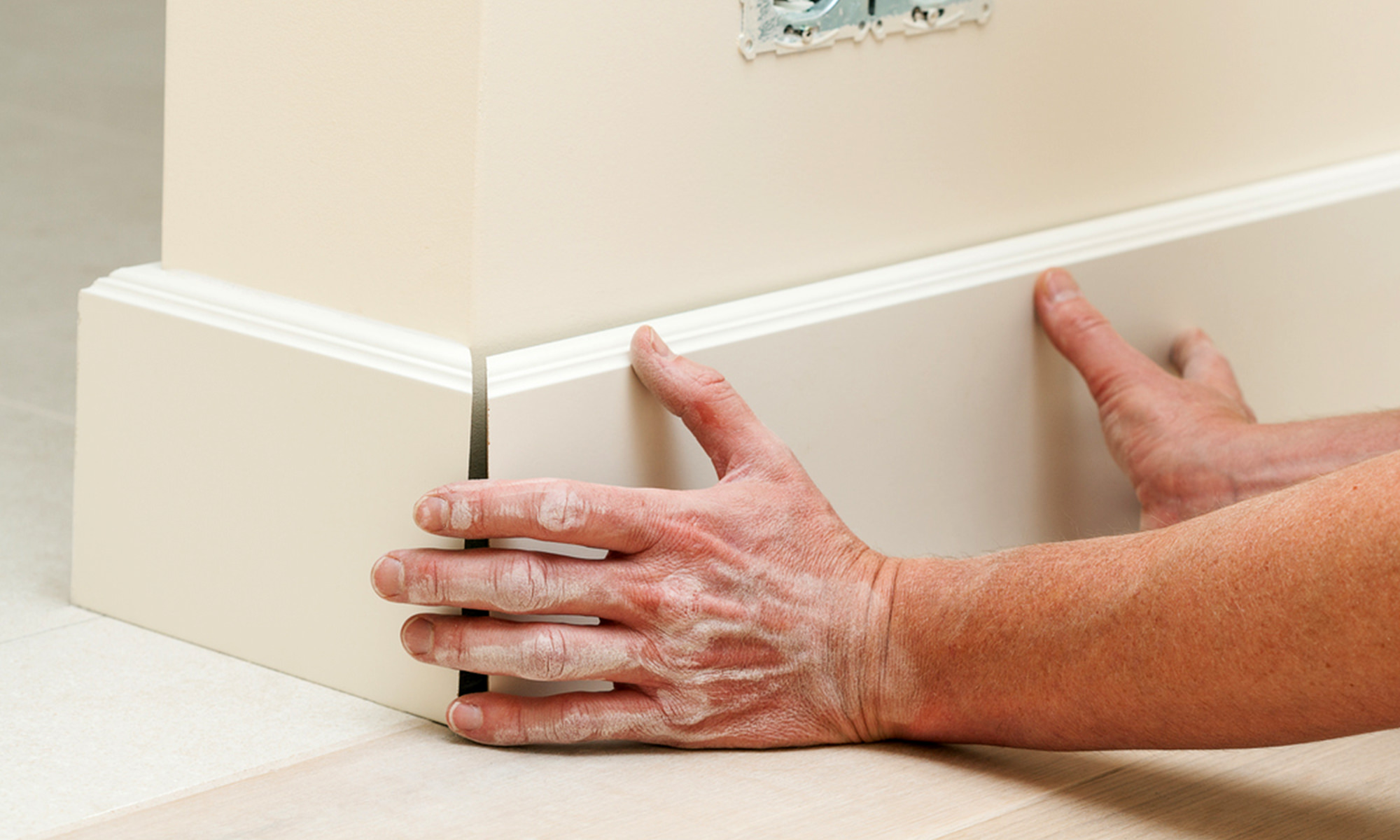 tips-for-installing-baseboard-moldings-to-spruce-up-your-home