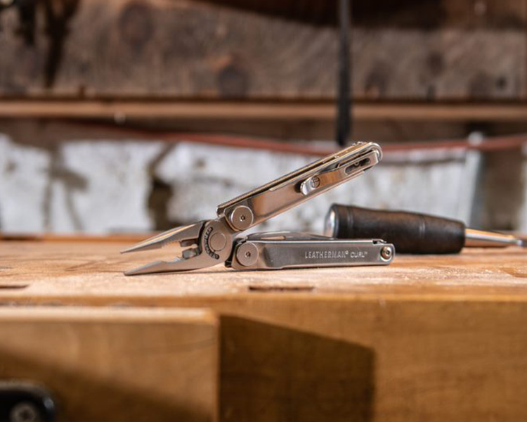 https://www.leatherman.com/on/demandware.static/-/Library-Sites-leatherman-shared2020/default/dw148353eb/blog/news-&-info/product-launches/curl-launch/mobile-banner.jpg