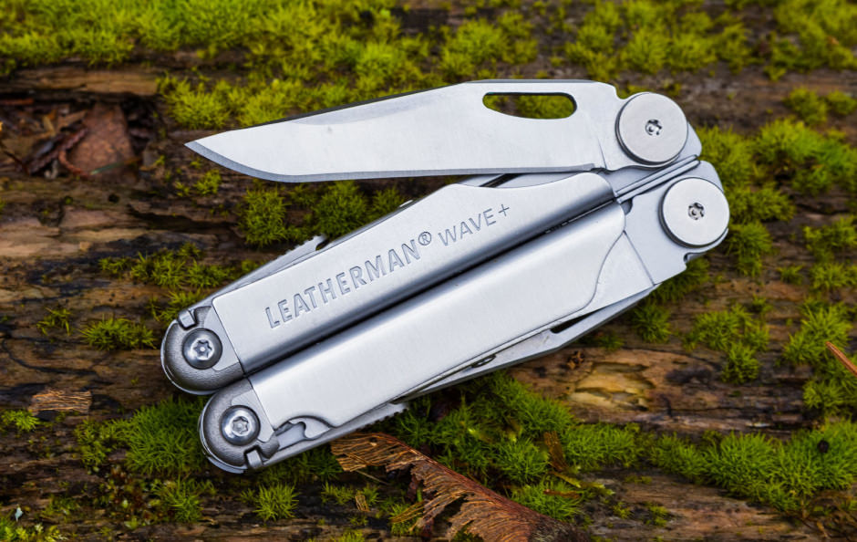 leatherman wave with 420HC steel blade deployed