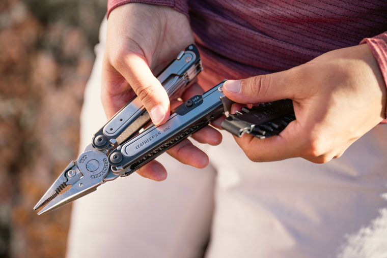 Leatherman ARC and extra bits in hands